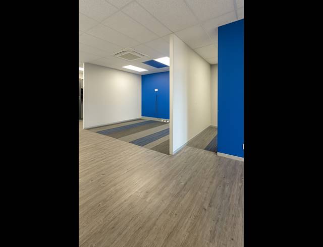 358M² OFFICE TO LET IN LYME PARK